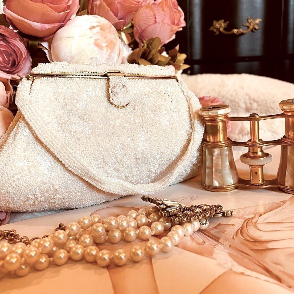 ♥️ Lovely wedding clutch purse, vintage cream evening bag